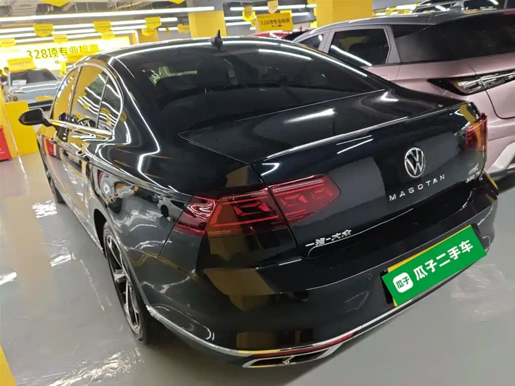 Volkswagen Magotan 2023 Model 2 Million Commemorative Edition 330TSI DSG Luxury фото 23