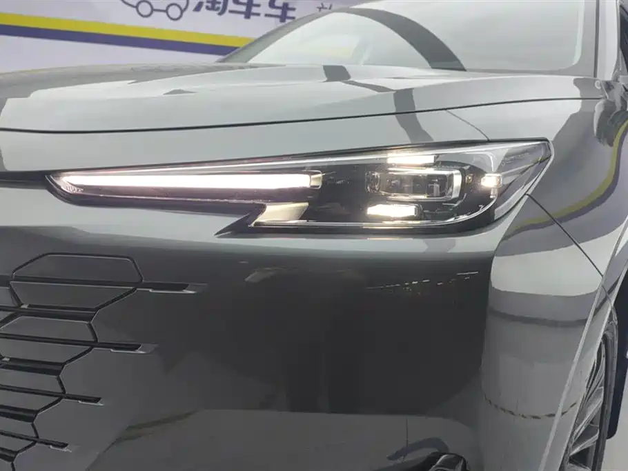 CHANGAN UNI-K