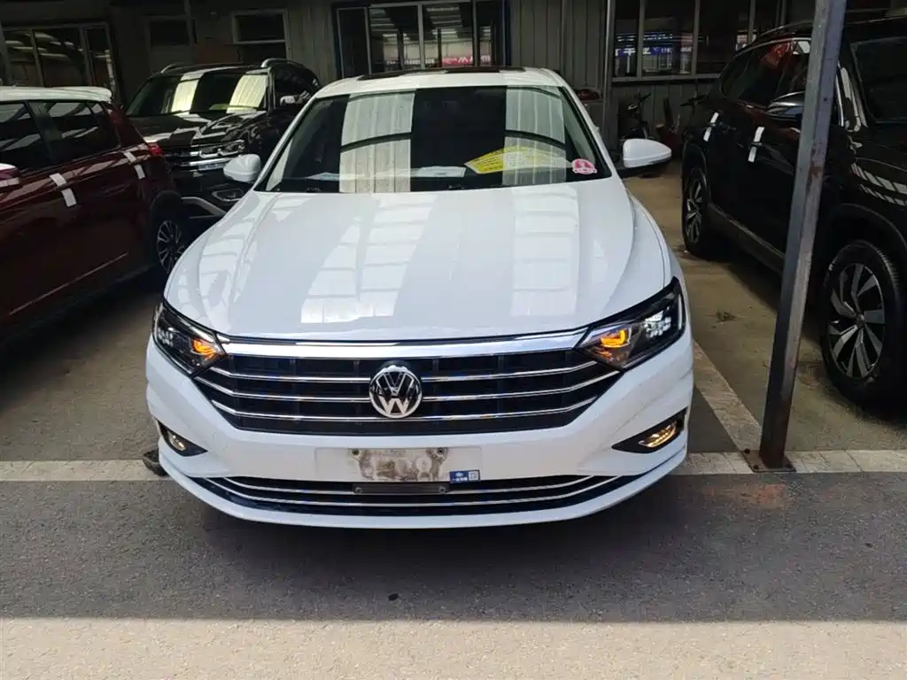 Volkswagen Sagitar 2021 280TSI DSG Surpassing Edition фото 3