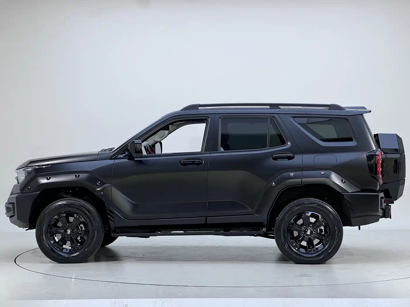 Tank 400 New Energy 2023 Hi4-T Super Edition фото 2