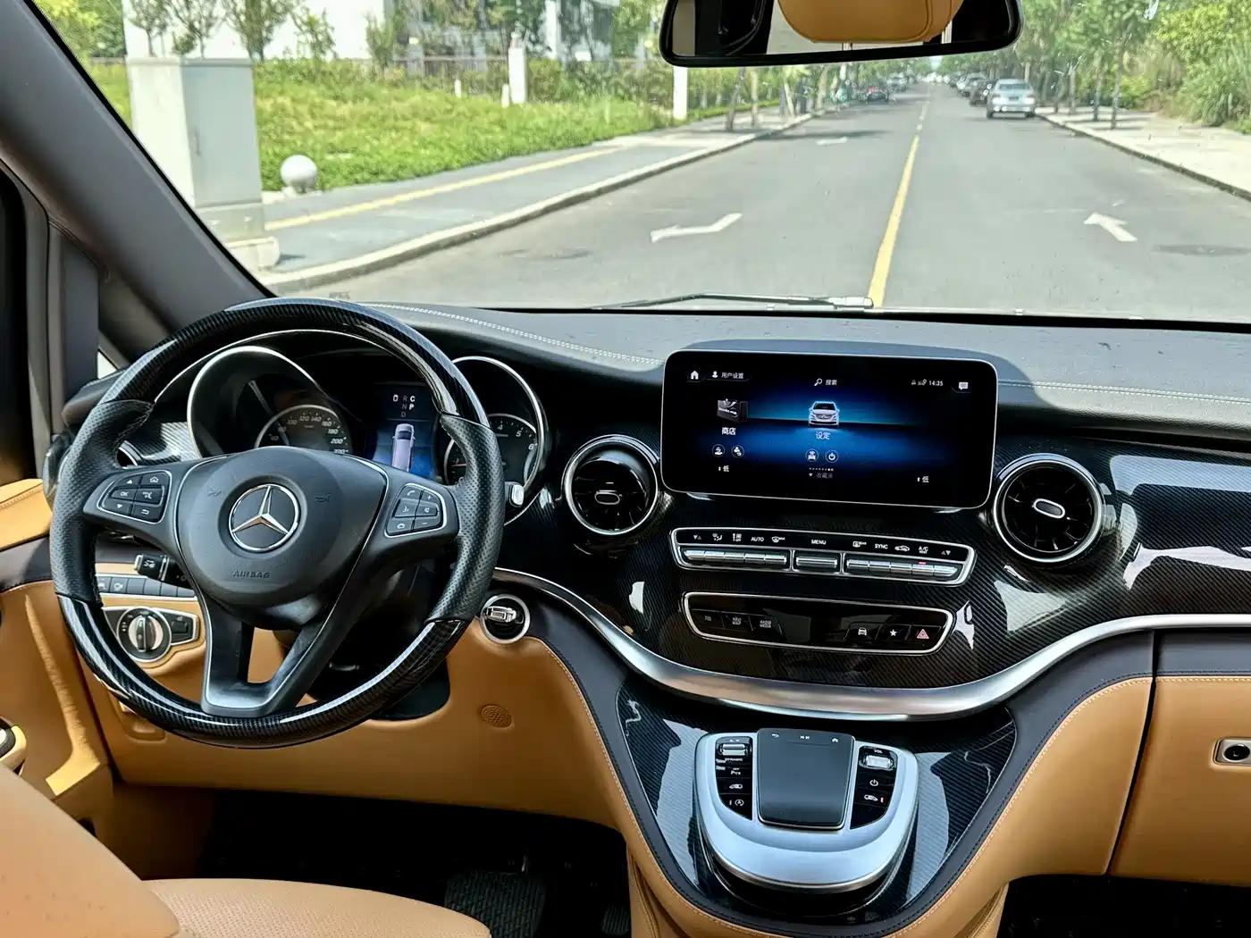Mercedes-Benz V-Class 2022 V 260 L Long Wheelbase Luxury Edition фото 8