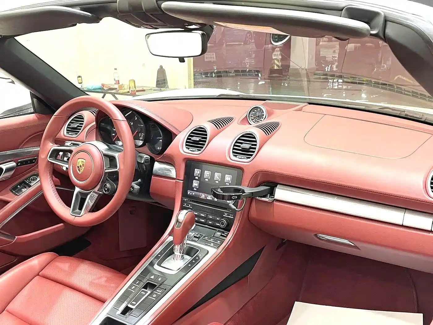 Porsche 718 2018 Boxster 2.0T фото 7