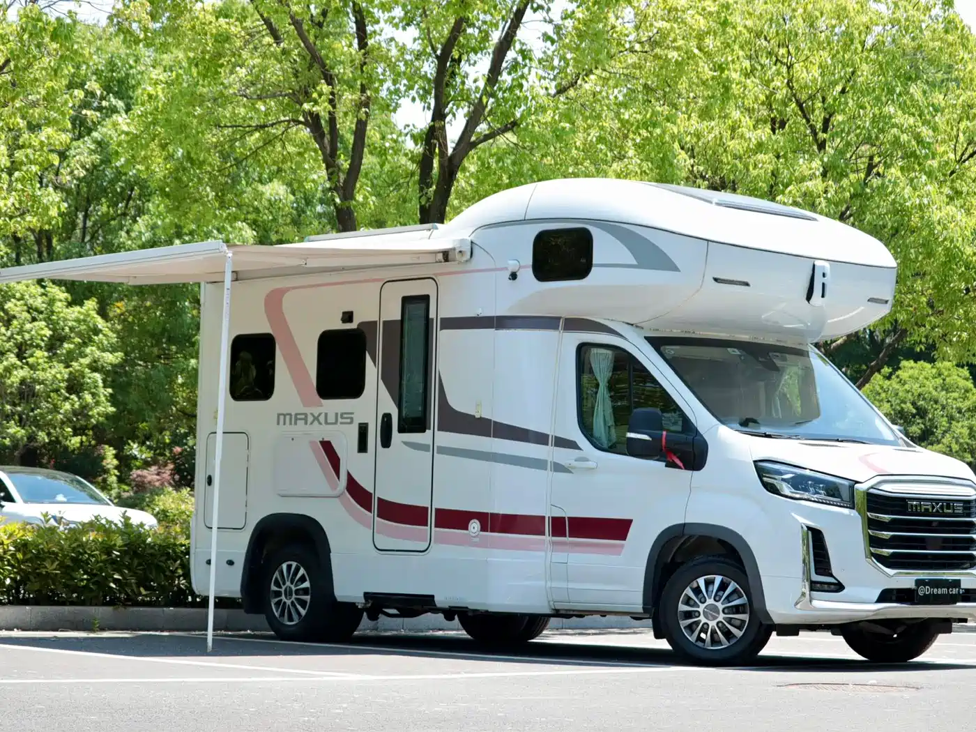 SAIC Maxus V100 RV 2022 Model 2.0T Life Home V100 Mountain Living Edition Longitudinal Bed фото 3
