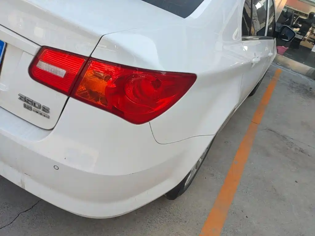 Roewe 350 2016 2015 Model 1.5L Manual Luxury Sunroof Edition