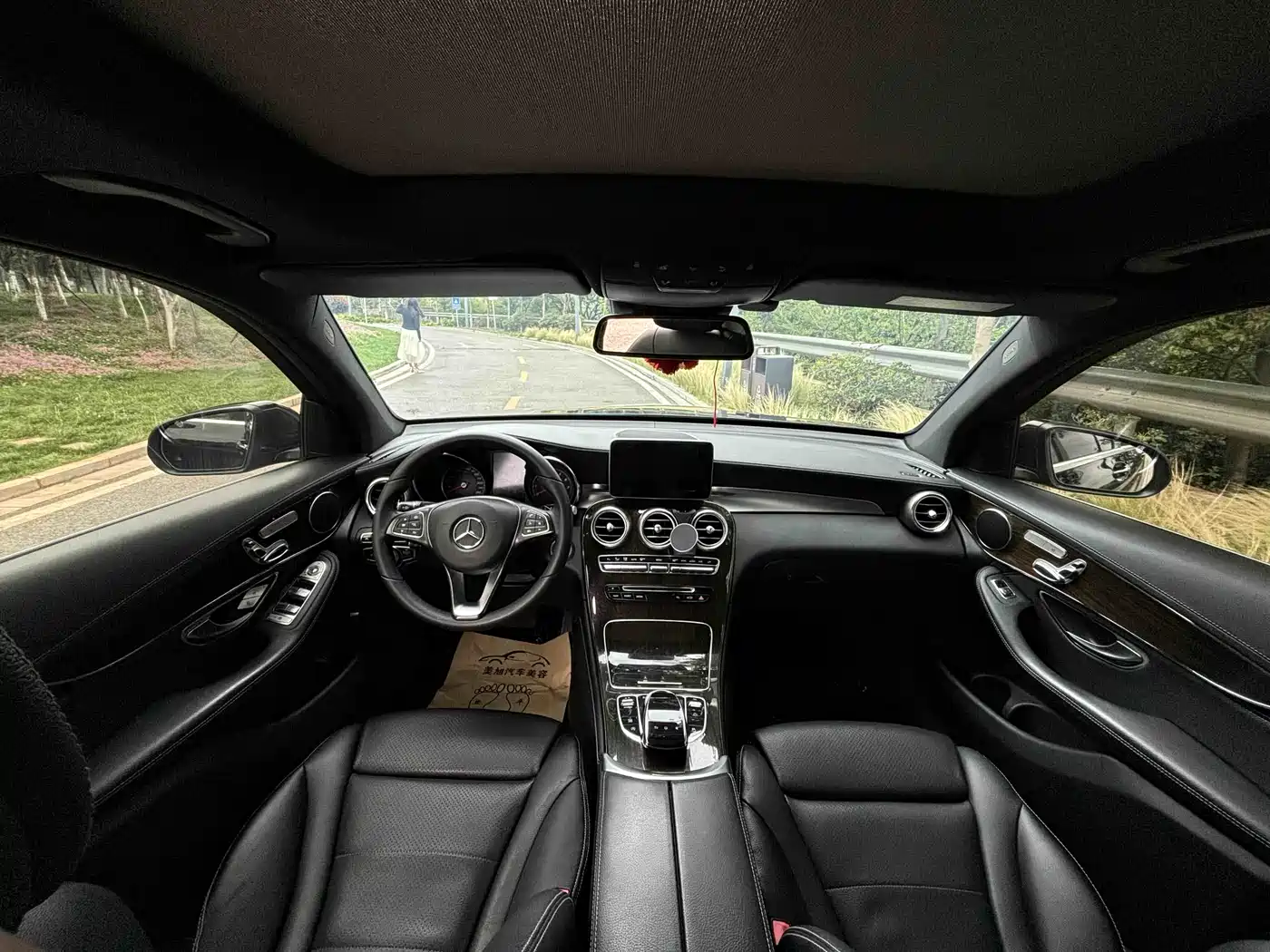 Mercedes-Benz GLC 2016 GLC 260 4MATIC Luxury фото 8