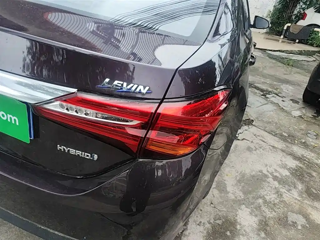Toyota Levin 2017 Facelift Hybrid 1.8H GS-L E-CVT Leading Edition China V фото 8