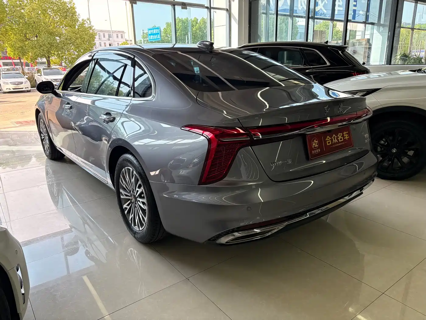 Hongqi H5 2023 1.5T DCT Smart Connect Flag Rhythm фото 9