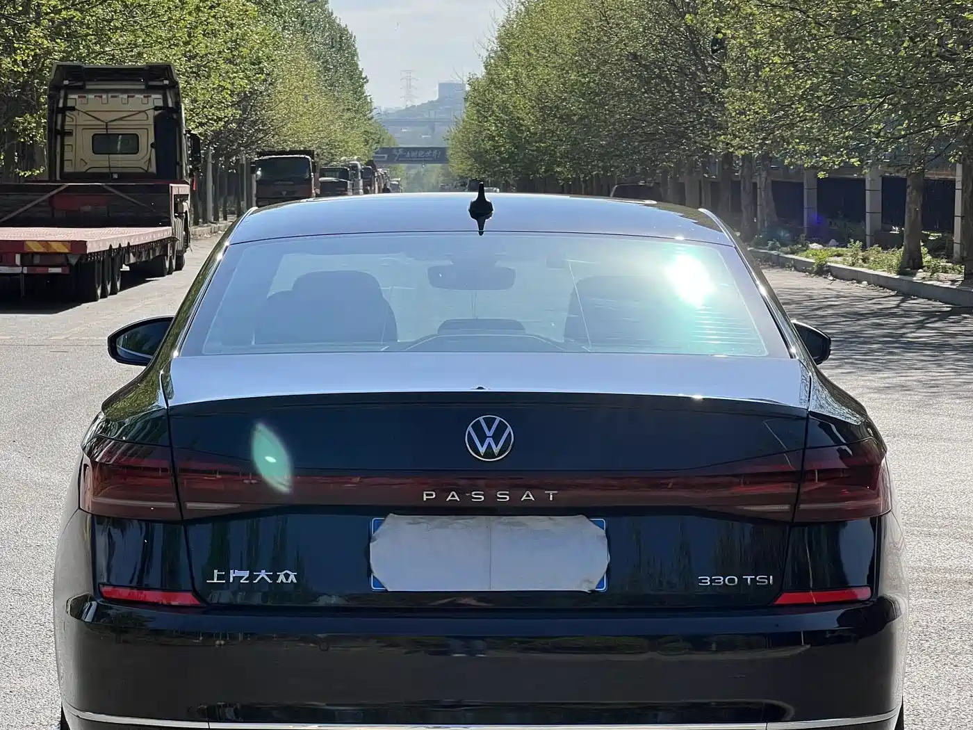 Volkswagen Passat 2022 330TSI Starlight Luxury Edition фото 4