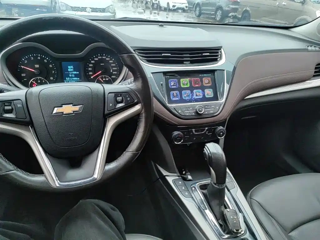 Chevrolet Malibu 2017 1.5T Automatic Luxury Edition фото 10