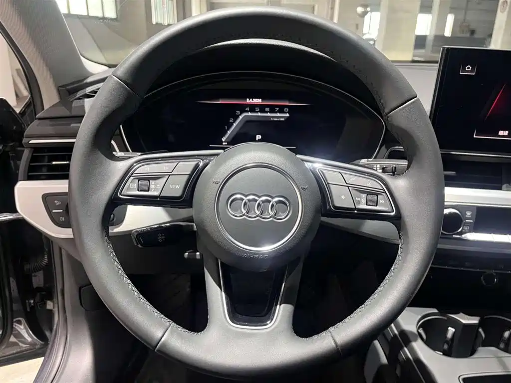 Audi A4L 2023 40 TFSI Fashion Dynamic фото 12
