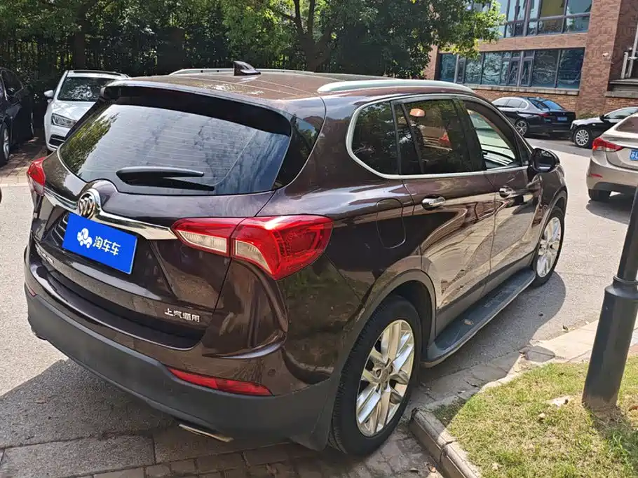 Фото 3 - Buick Envision Plus
