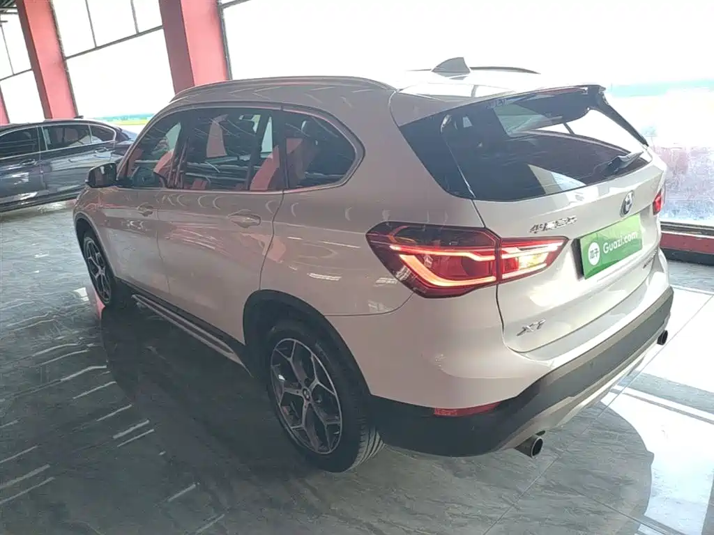 BMW X1 2019 xDrive20Li Premium Model фото 5