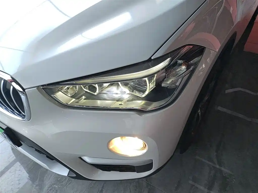 BMW X1 2019 xDrive20Li Premium Model фото 23