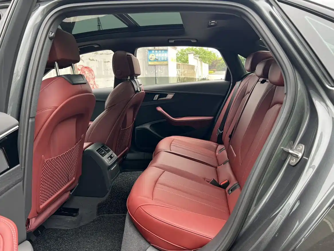 Audi A4L 2024 40 TFSI Luxury Dynamic фото 11