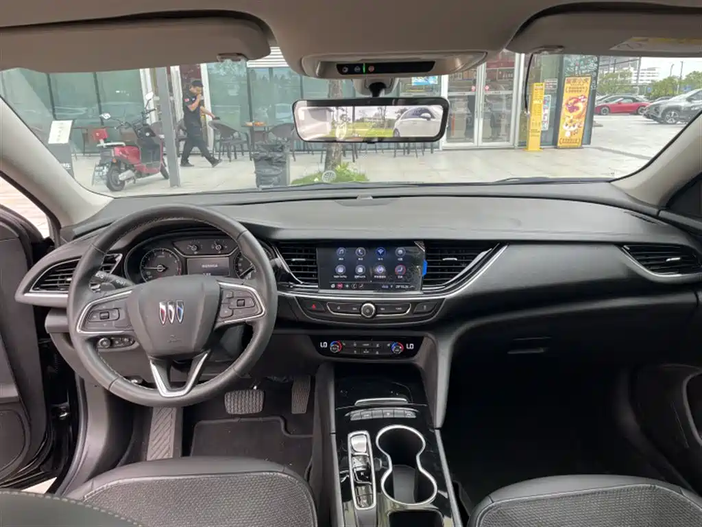 Buick Regal 2024 25T Ultra Comfort Edition фото 4