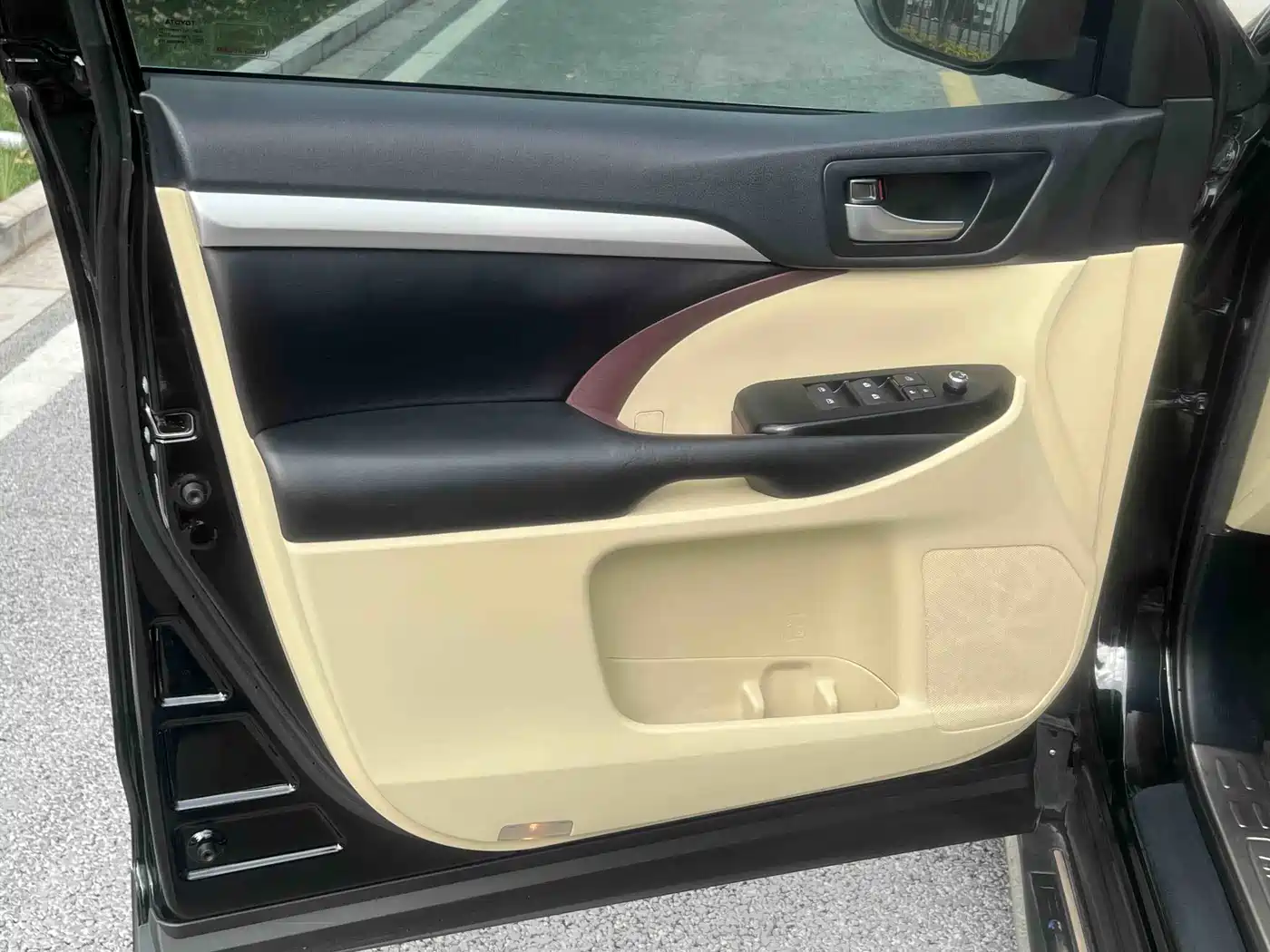 Toyota Highlander 2017 2.0T 4WD Elite 7-Seater фото 7
