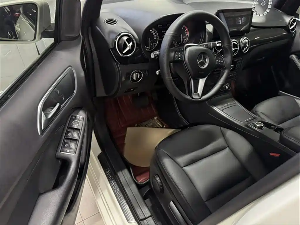 Mercedes-Benz B-Class 2012 B 180 фото 13