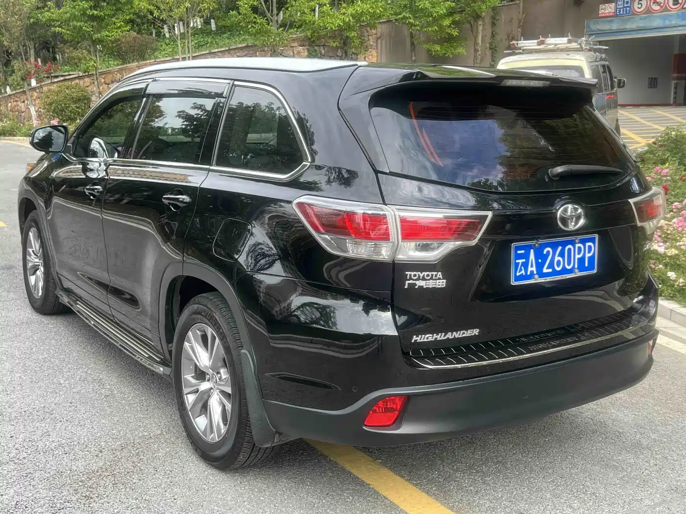 Toyota Highlander 2017 2.0T 4WD Elite 7-Seater фото 12