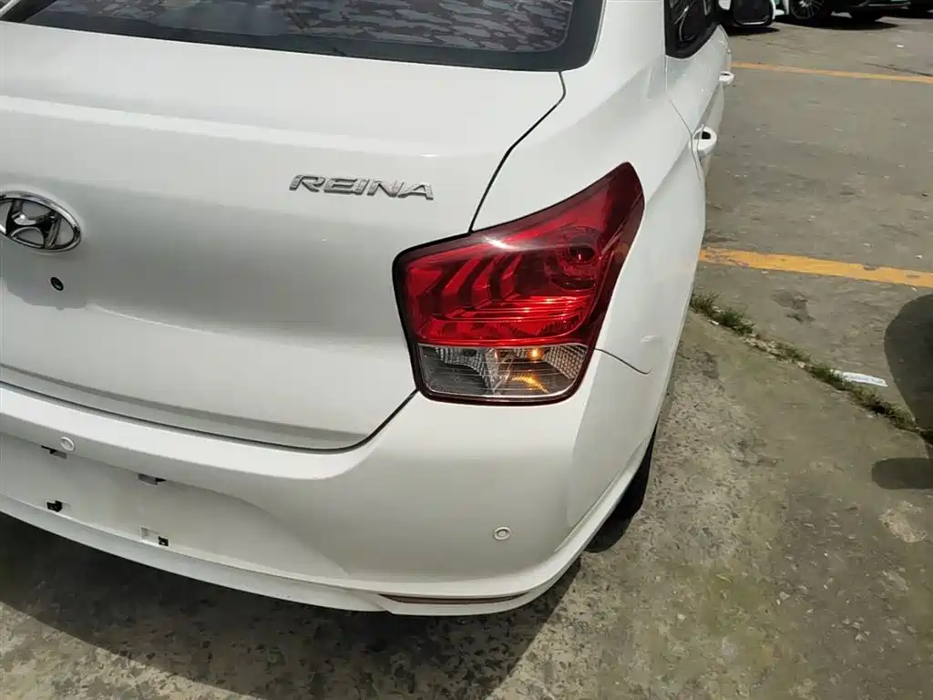 Hyundai Verna 2017 1.4L Manual Color Edition (China V) фото 8