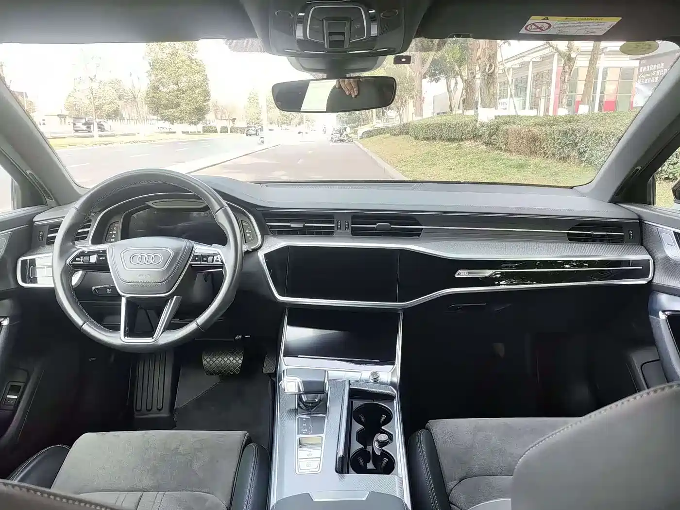 Audi A6L 2024 40 TFSI Luxury Dynamic фото 9