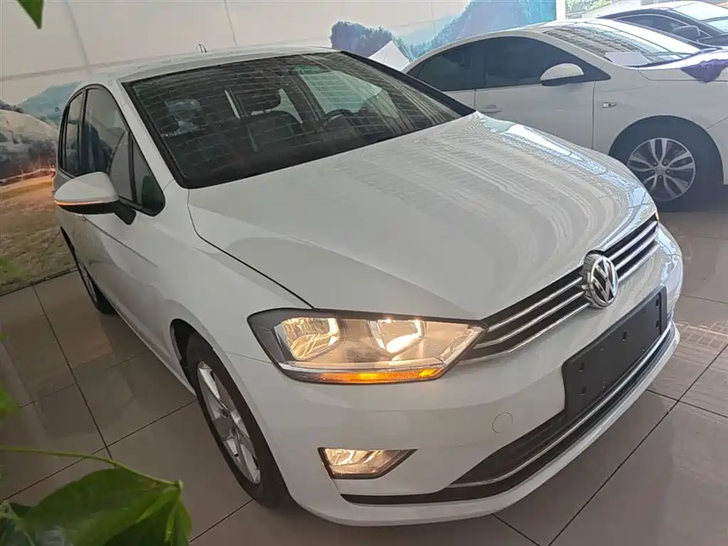 Volkswagen Golf Sportsvan 2016 1.6L Automatic Comfort фото 4