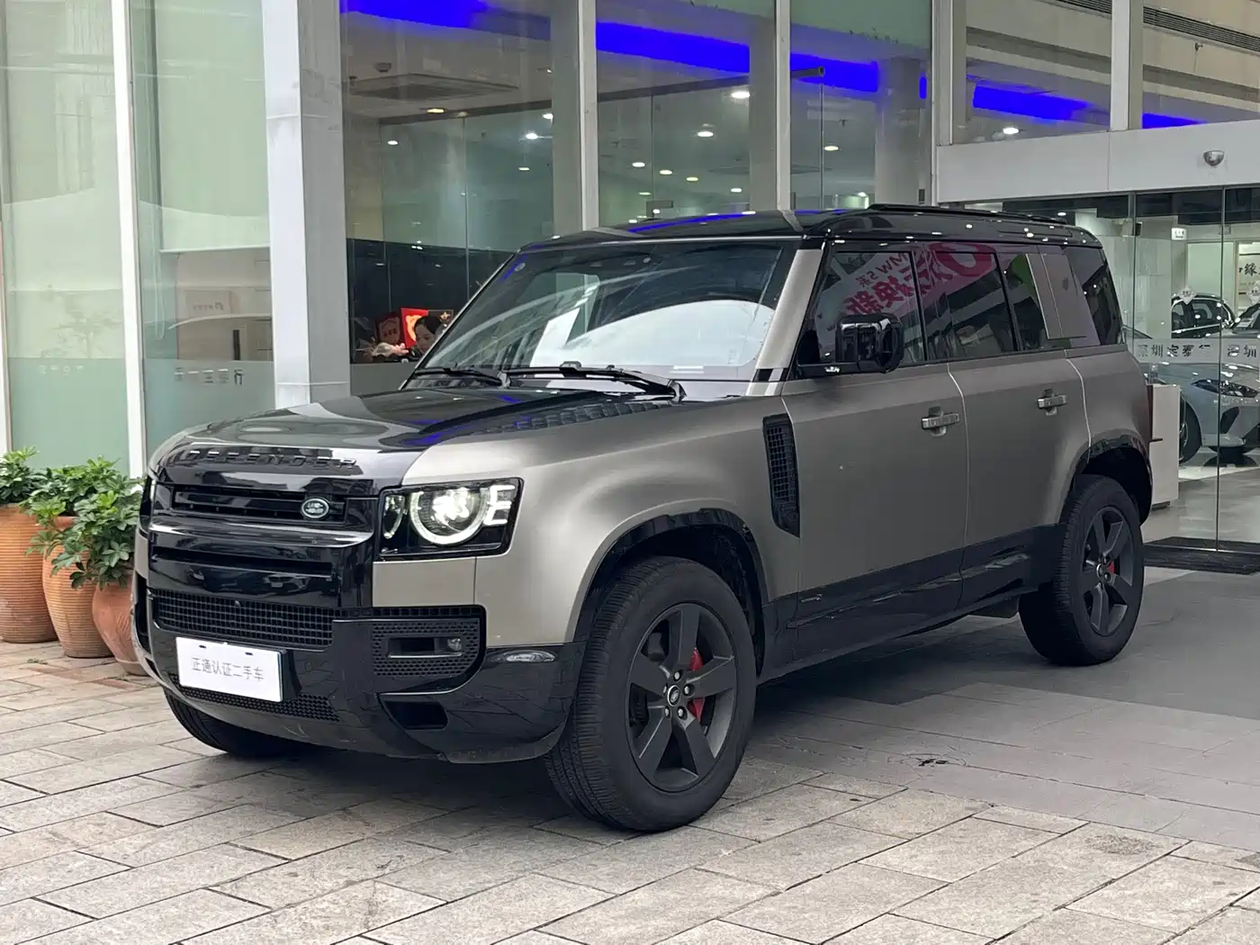 Land Rover Defender 2025 110 3.0T P400 X