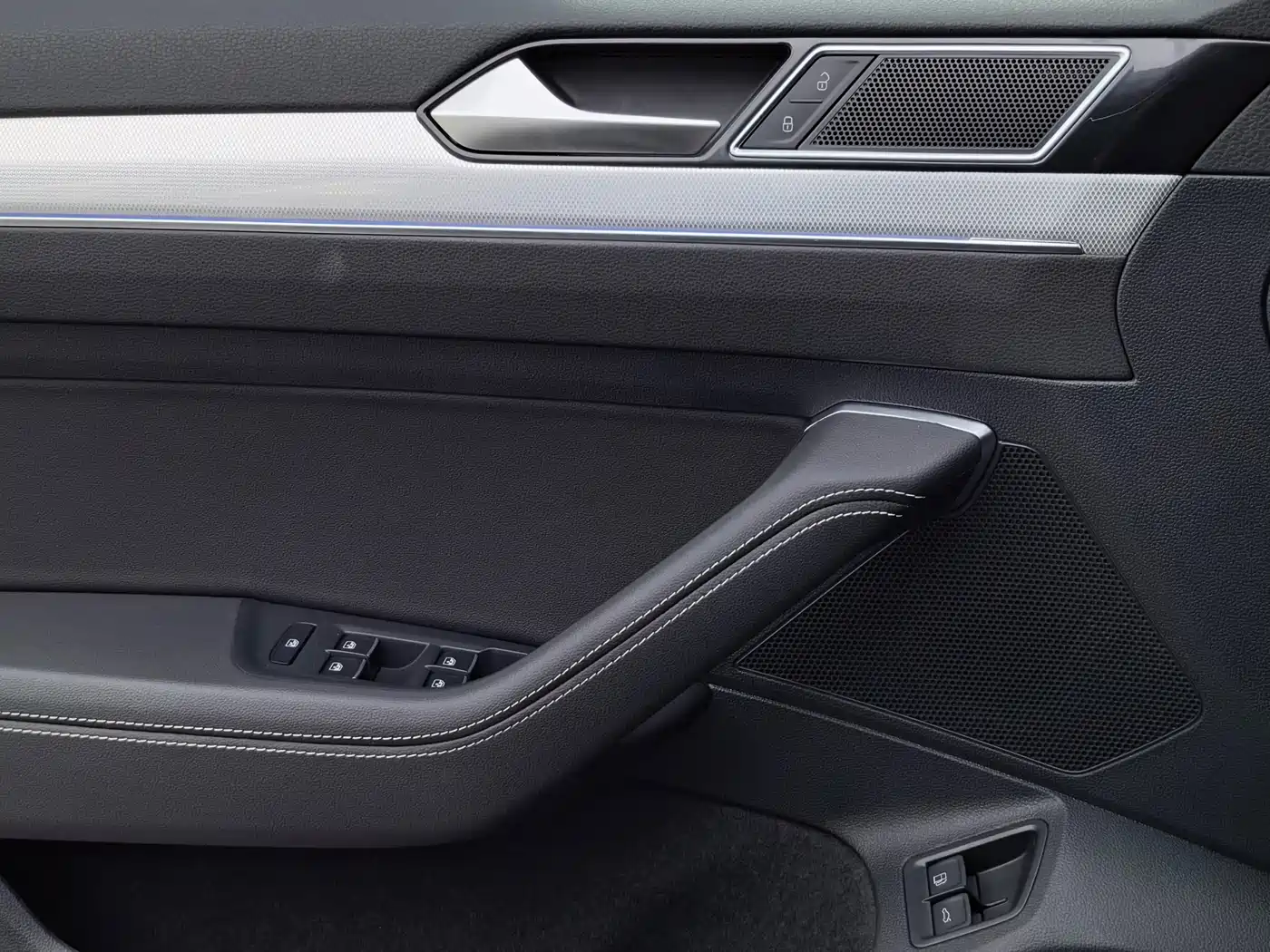Volkswagen Magotan GTE Plug-in Hybrid 2022 GTE Luxury фото 25