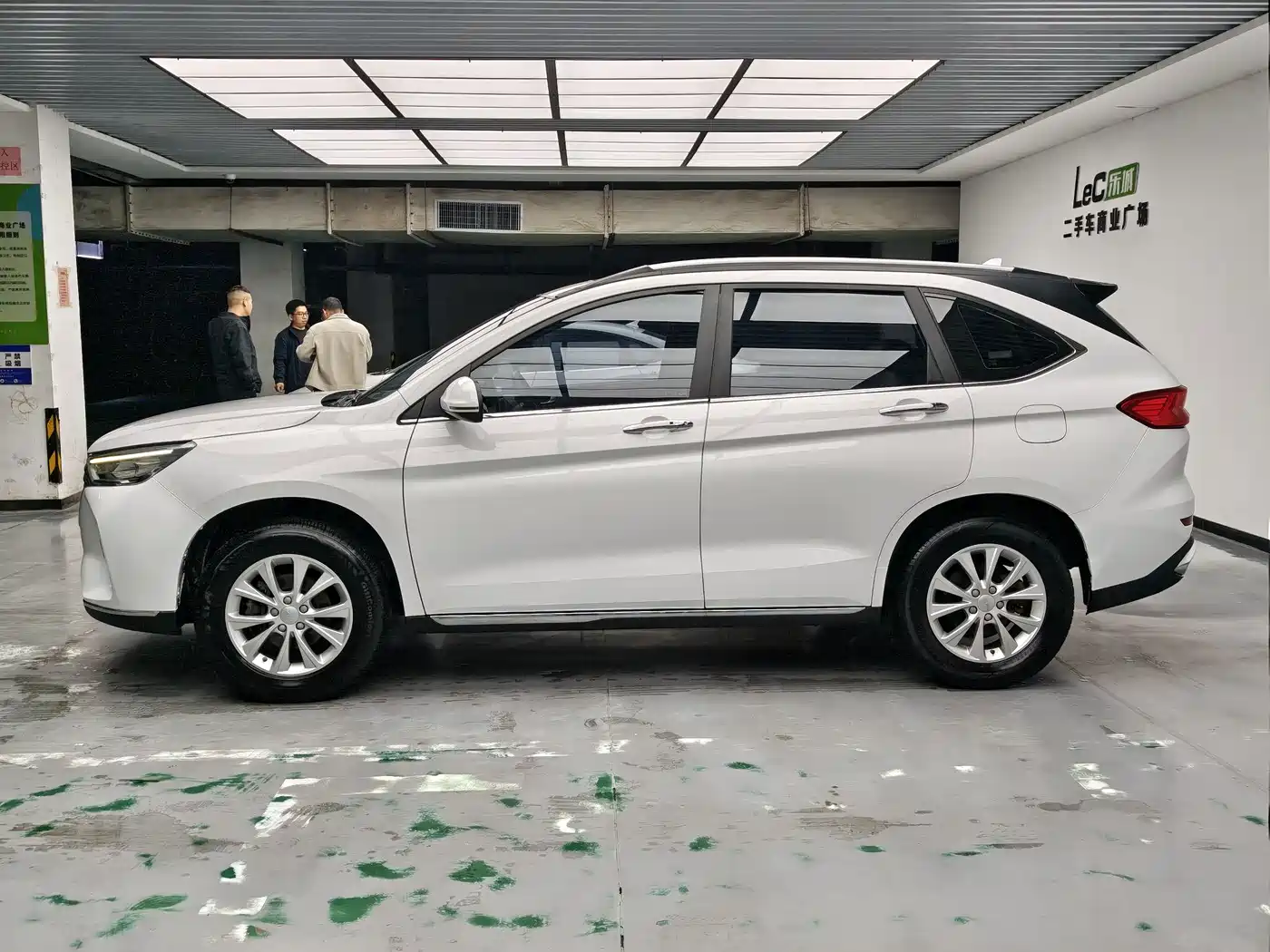 Photo 7 - Haval M6