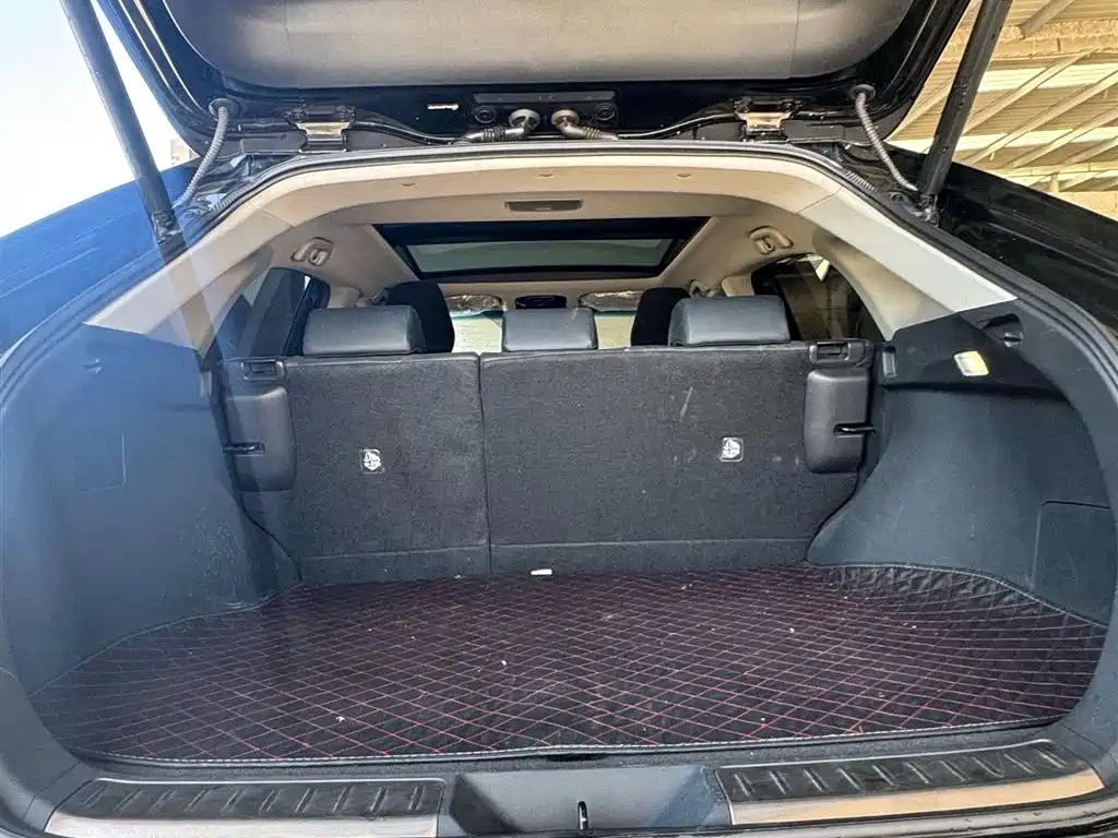 Toyota Lingfang HARRIER 2022 2.0L CVT 2WD Premium Edition фото 6