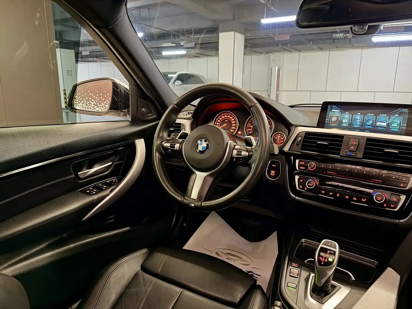 BMW 3 Series 2017 330i M Sport фото 13
