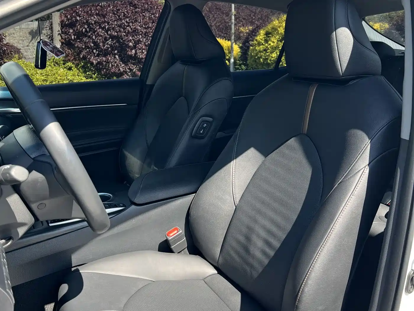 Toyota Camry 2021 2.5G Luxury Edition фото 11