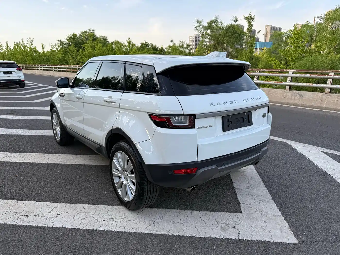 Land Rover Range Rover Evoque 2018 240PS SE Smart Edition фото 7
