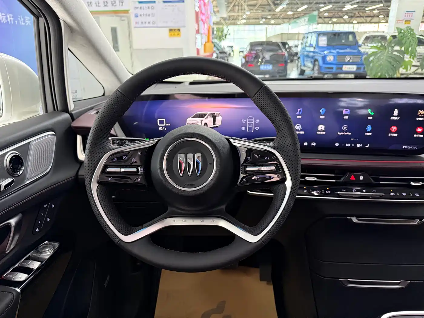 Buick Century 2025 2.0T 7-Seater World Edition фото 18