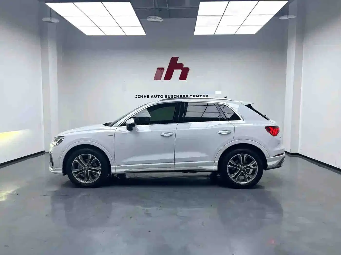 Audi Q3 2020 40 TFSI Fashion Dynamic фото 2