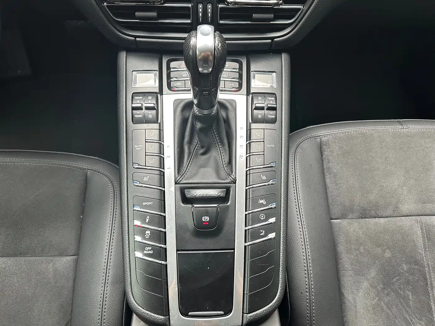 Porsche Macan 2021 Macan 2.0T фото 25