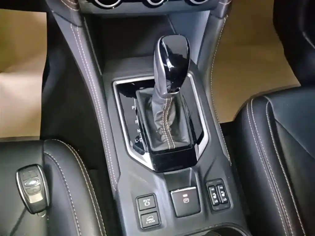 Subaru XV 2020 2.0i AWD Luxury Edition with EyeSight фото 10