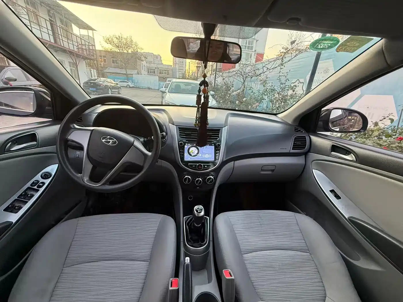 Hyundai Verna 2014 1.4L Manual Smart GLS фото 8