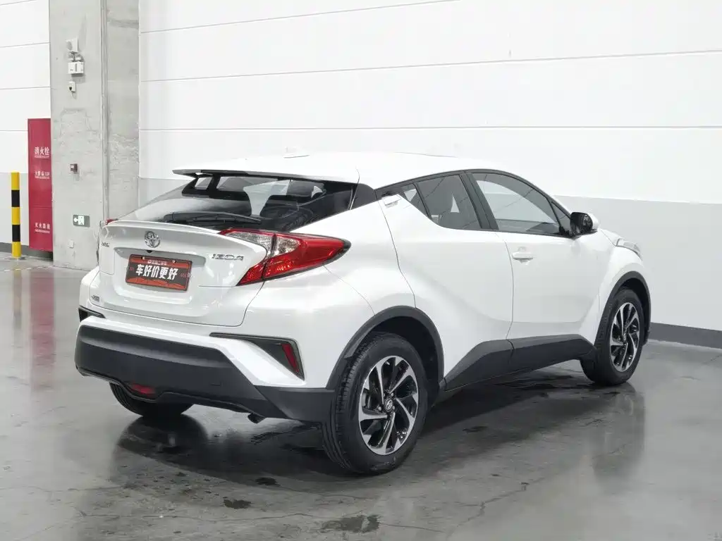 صورة 2 - Toyota IZOA