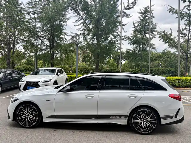 Mercedes-Benz C-Class AMG 2024 AMG C 43 4MATIC Wagon Special Edition — фото 5