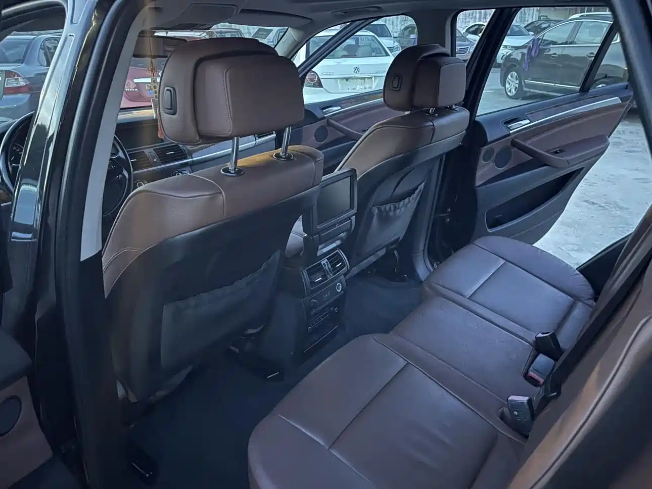 BMW X5 (Import) 2011 xDrive35i Leading Edition фото 4