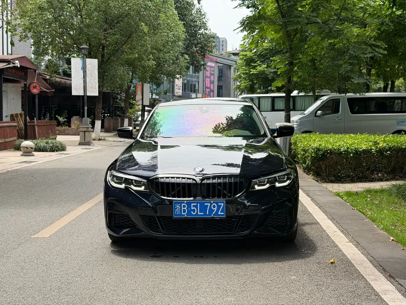 BMW 3 Series 2022 325Li M Sport Shadow Edition фото 2