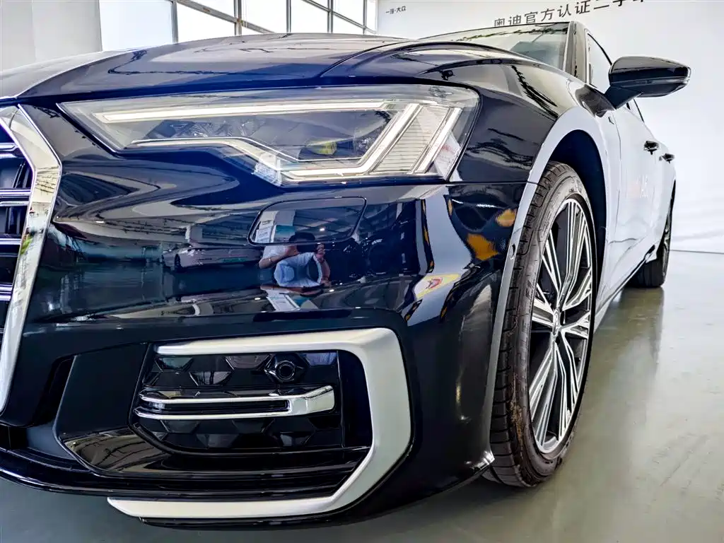 Audi A6L 2025 45 TFSI quattro Premium Sport фото 6