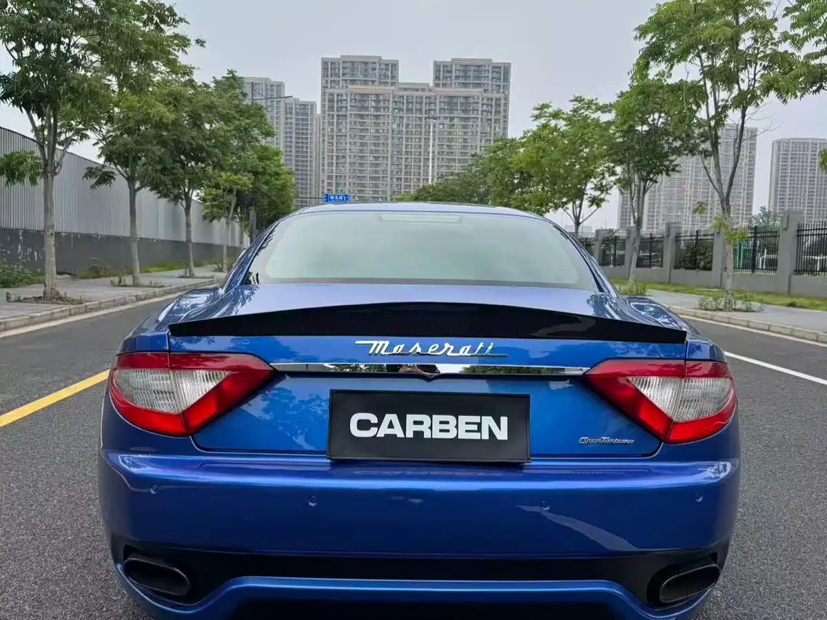Maserati GranTurismo 2015 2007 4.2L Standard