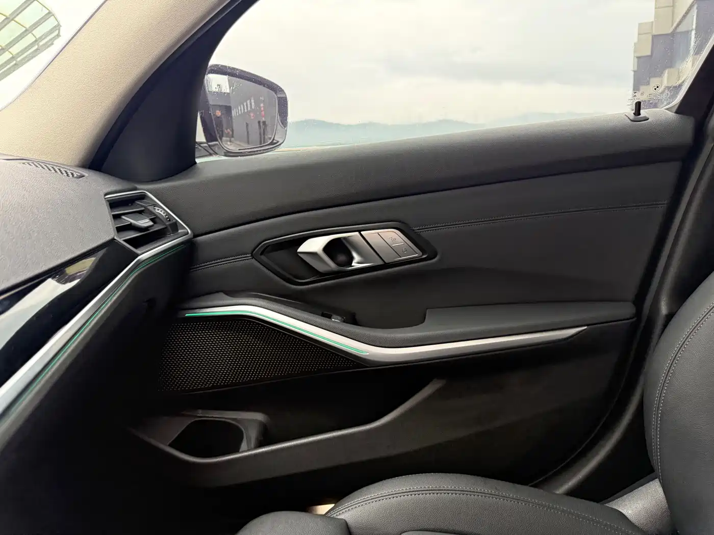 BMW 3 Series 2020 325Li Launch Edition фото 27