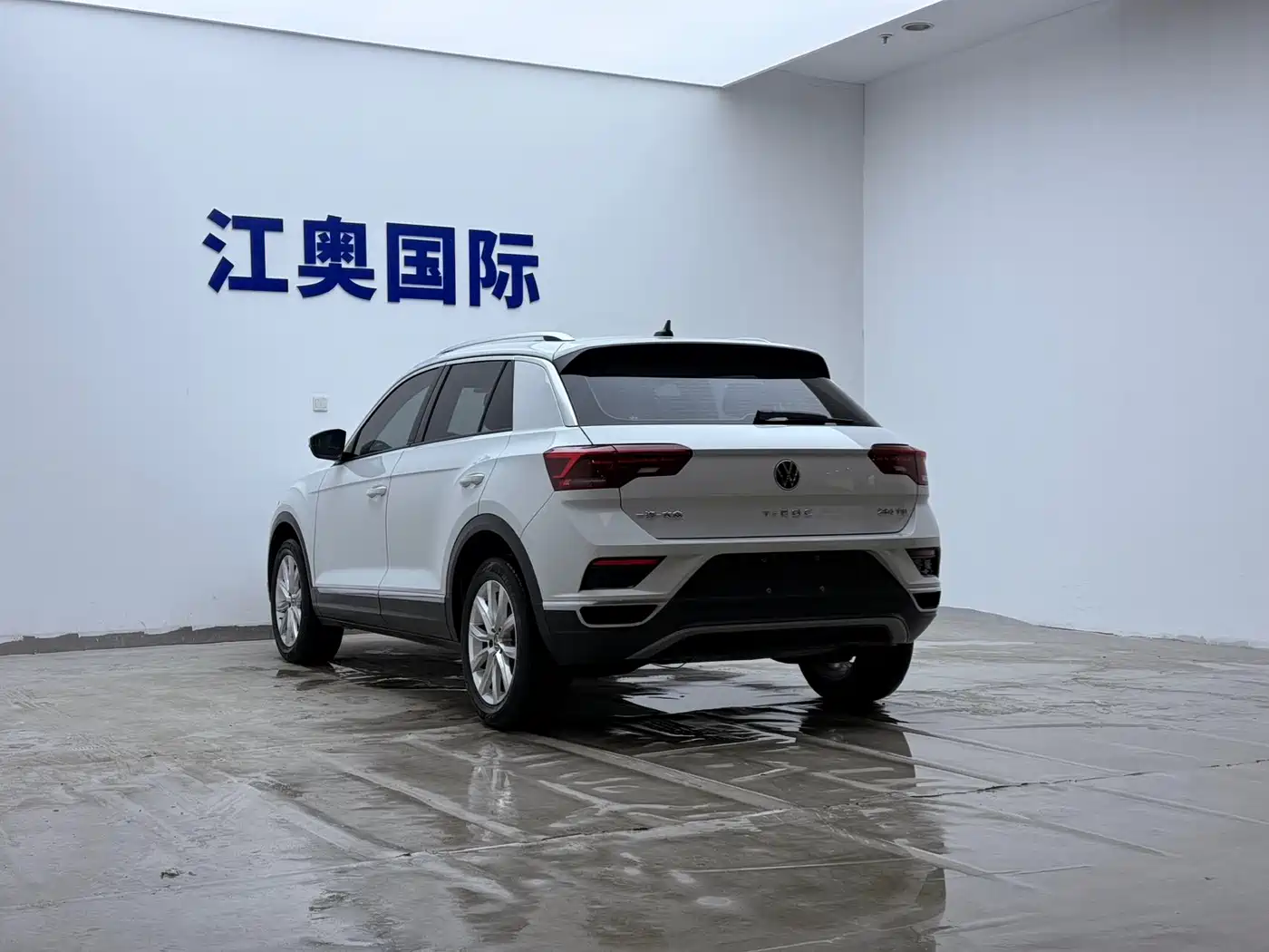 Volkswagen T-ROC 2021 Facelift 280TSI DSG 2WD Elite Smart Connect Edition фото 20
