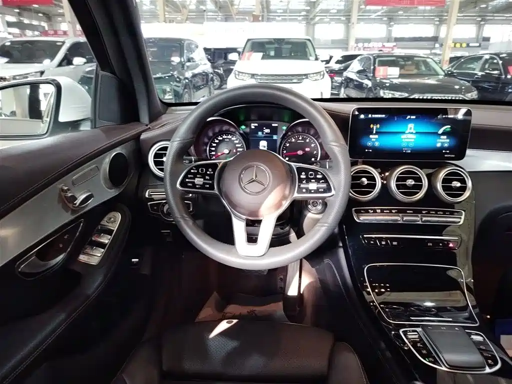 Mercedes-Benz GLC 2020 GLC 260 L 4MATIC Dynamic фото 7