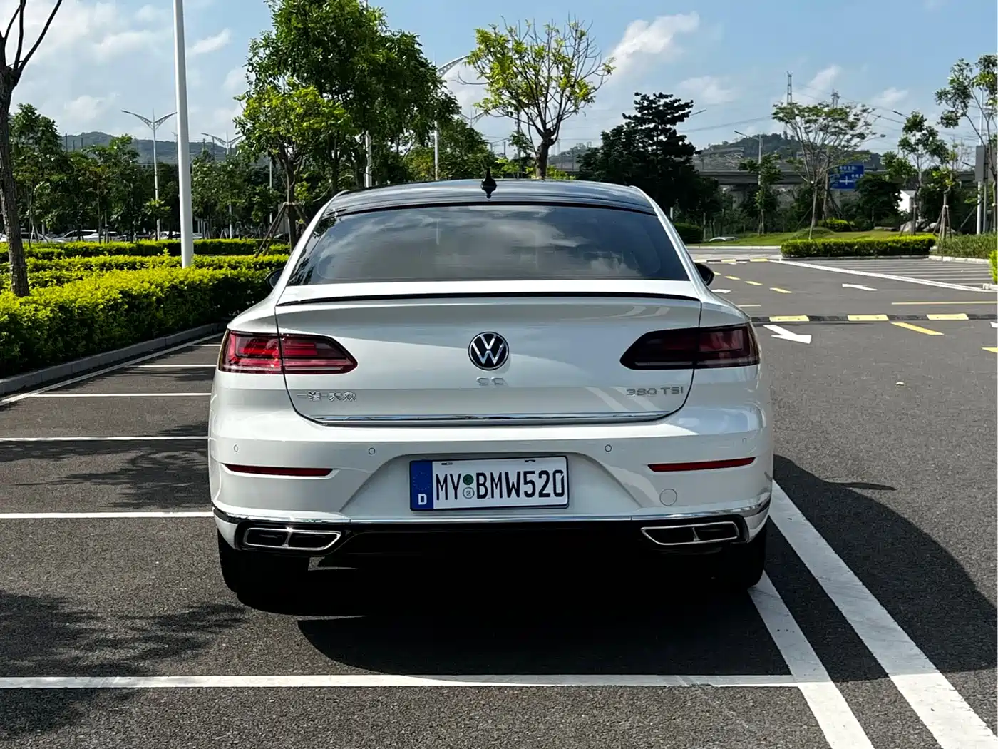 Volkswagen FAW-Volkswagen CC 2023 380TSI Eye-catching Edition фото 5