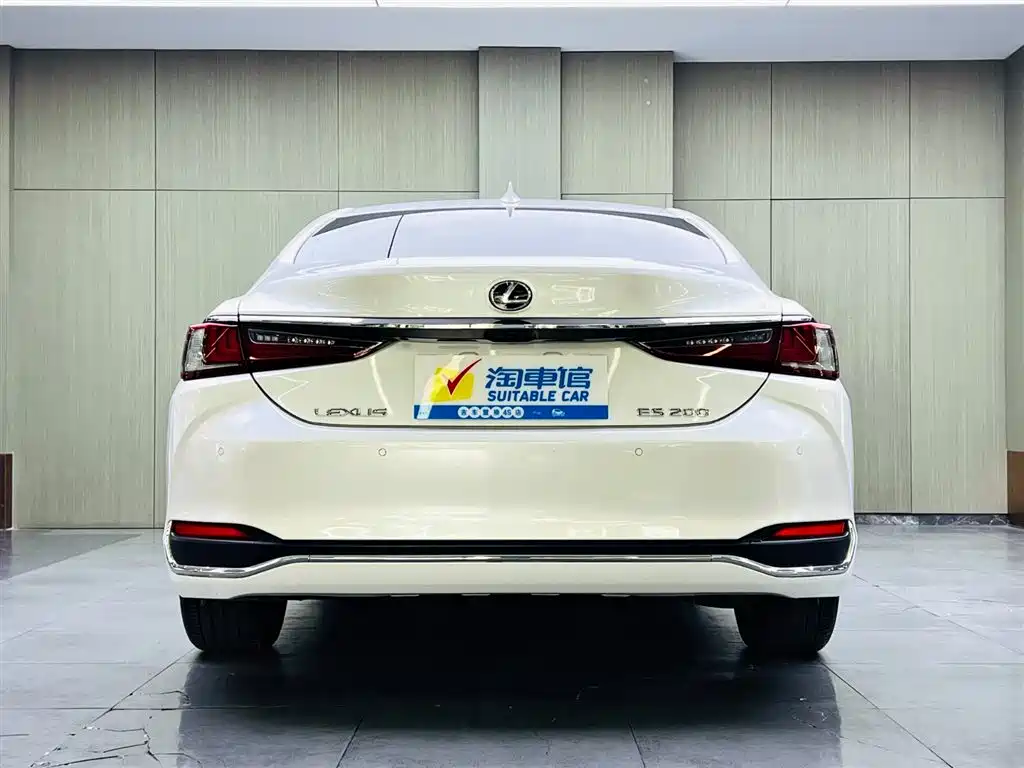 Lexus ES 2020 200 Excellence фото 5