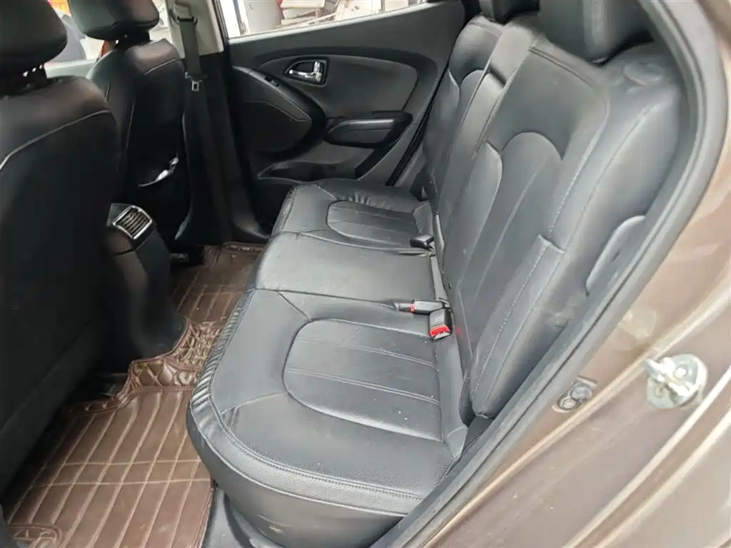Hyundai Beijing Hyundai ix35 2015 2.0L Automatic 4WD Smart China IV фото 17