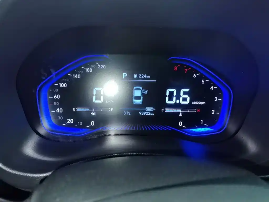 Hyundai Verna 2020 1.4L CVT GLS Cool Edition фото 12
